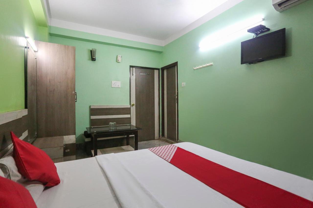 Rampurhat Oyo 60609 Hotel Tanushree מראה חיצוני תמונה