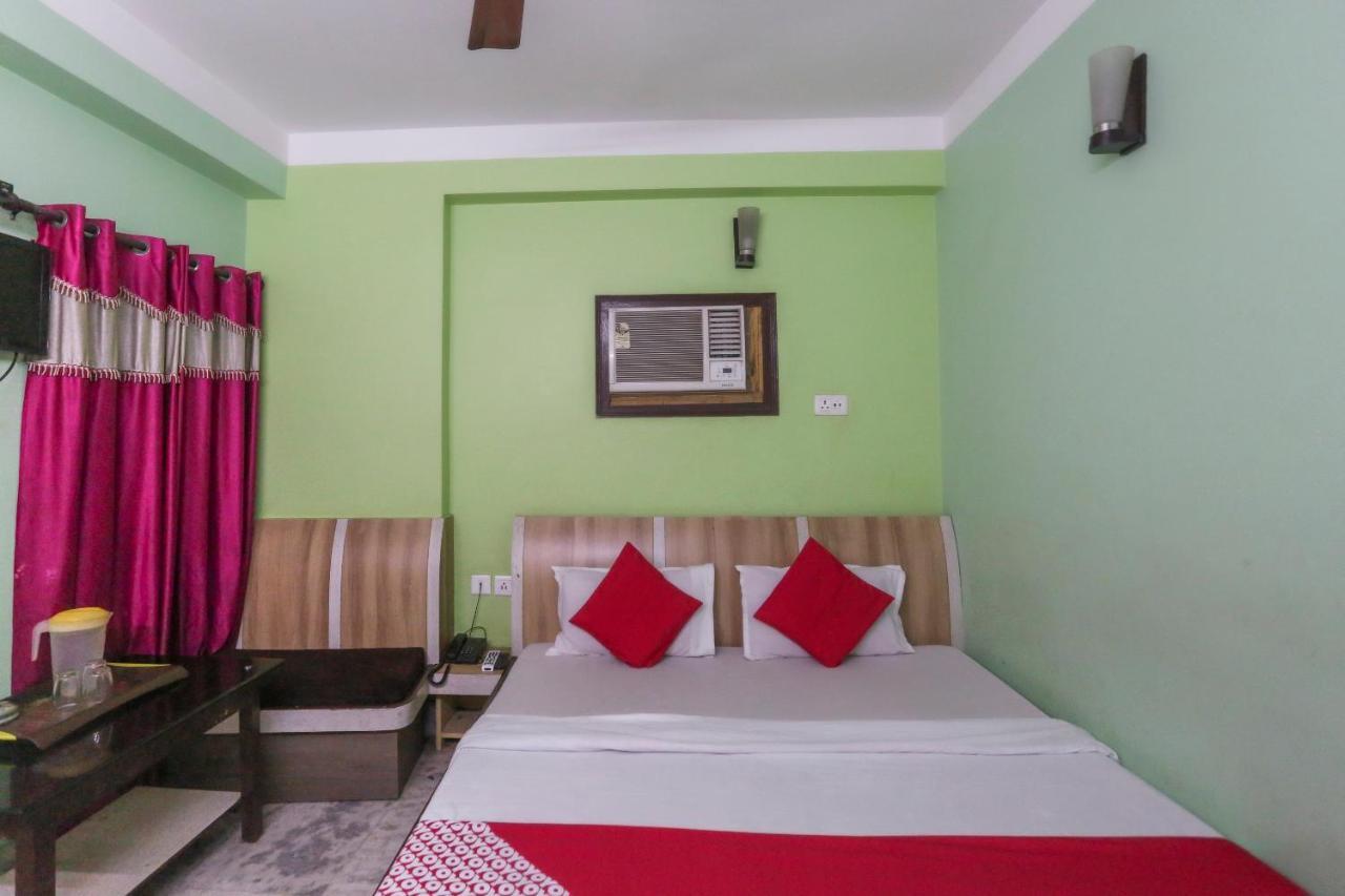 Rampurhat Oyo 60609 Hotel Tanushree מראה חיצוני תמונה