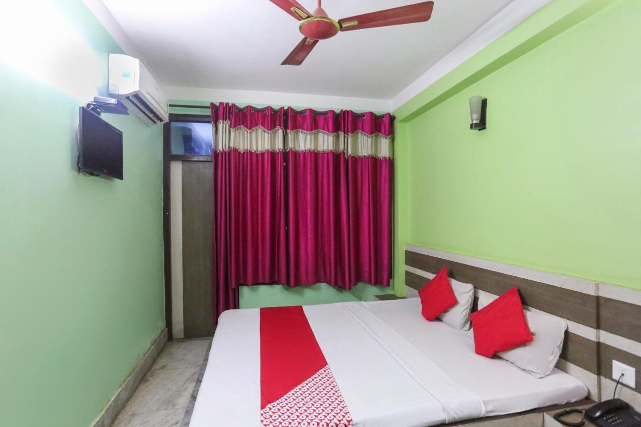 Rampurhat Oyo 60609 Hotel Tanushree מראה חיצוני תמונה